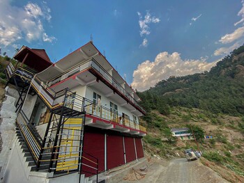 alpine crest homestay