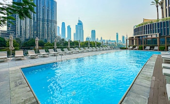 higuests address opera residences