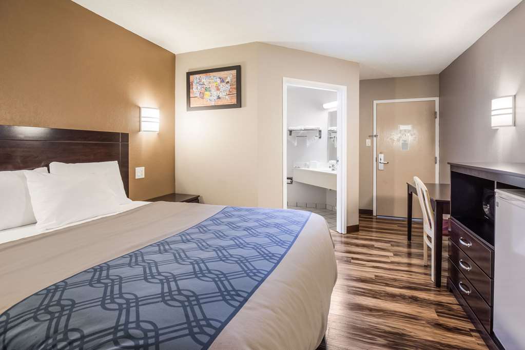 econo lodge morristown