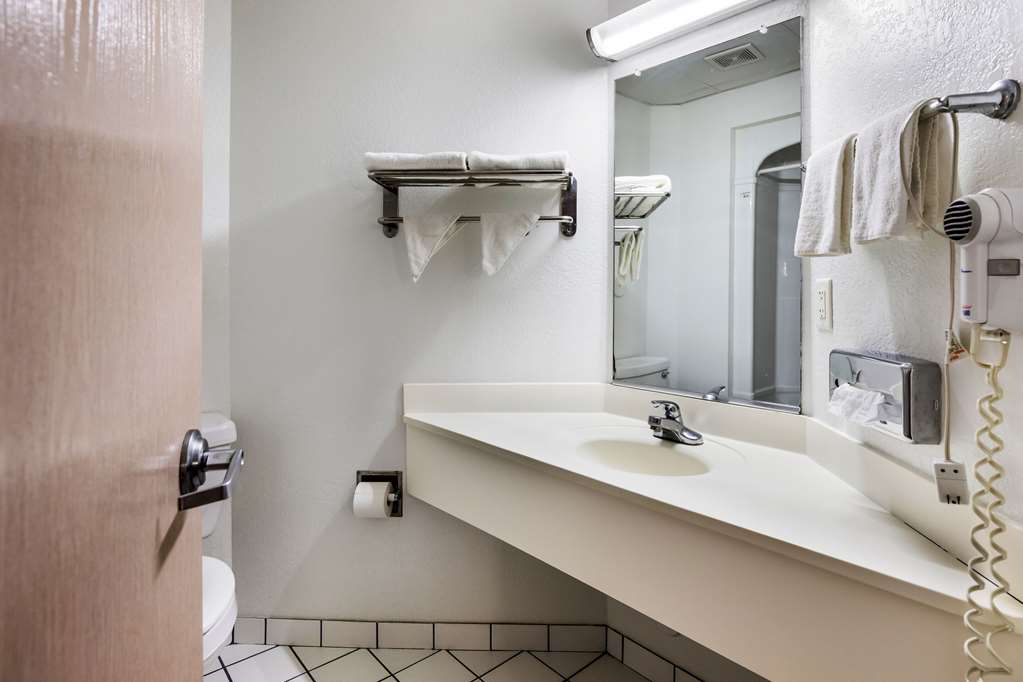 econo lodge morristown