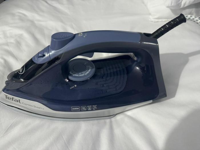 2 bed town centre free park wi fi garden