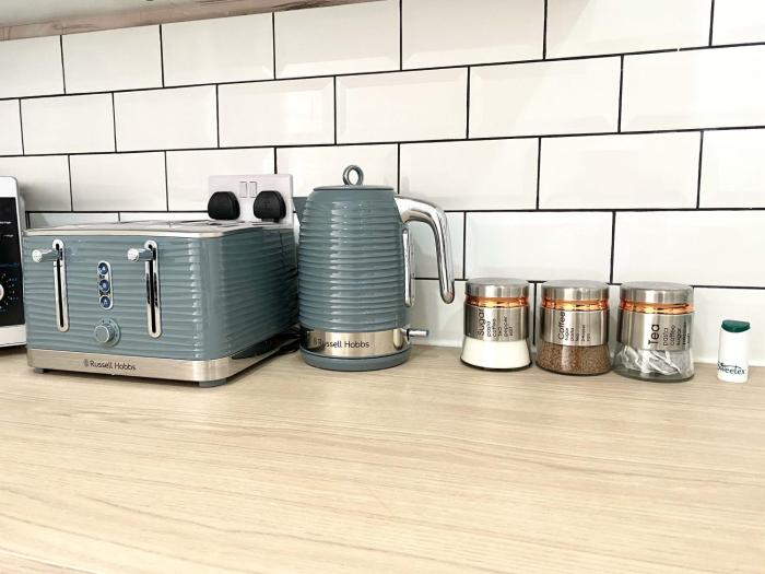 2 bed town centre free park wi fi garden