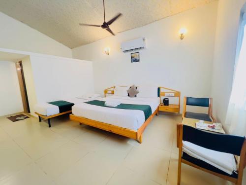 unity sunrise resort best hotel near statue of unity