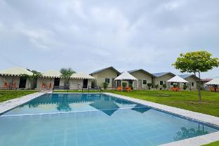 unity sunrise resort best hotel near statue of unity