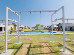 unity sunrise resort best hotel near statue of unity