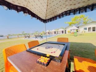 unity sunrise resort best hotel near statue of unity