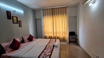 1 bhk entre apart blue ridge