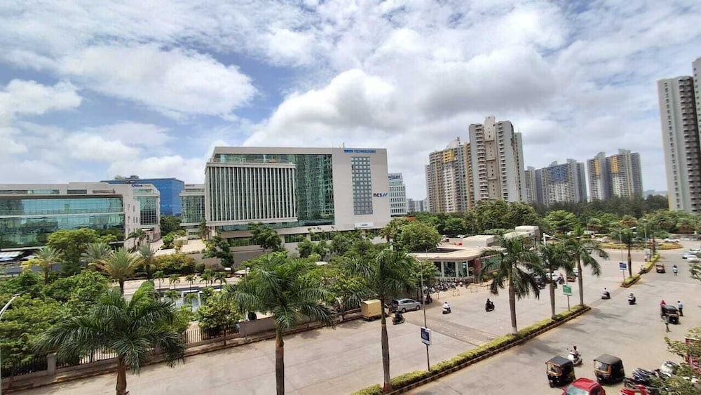 1 bhk entre apart blue ridge