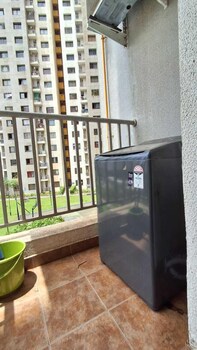 1 bhk entre apart blue ridge