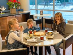 courtyard by marriott moscow paveletskaya hotel
