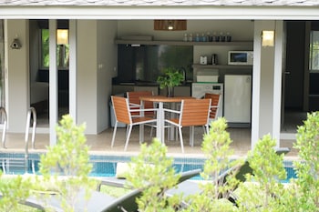 Casa Sakoo Naithon Beach Villa,,3 star