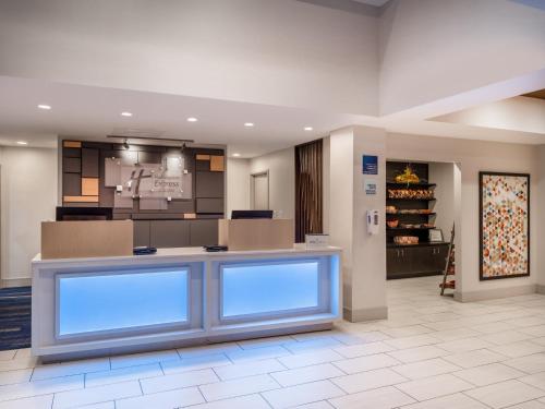 holiday inn express hotel and suites beaumont nw by ihg