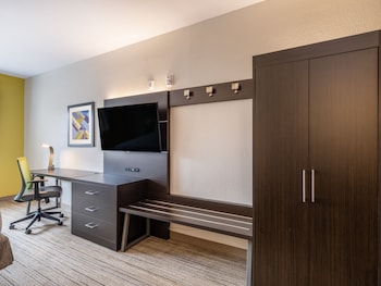 Holiday Inn Express Hotel & Suites Beaumont Nw By Ihg,Jefferson County>>Beaumont,3 star