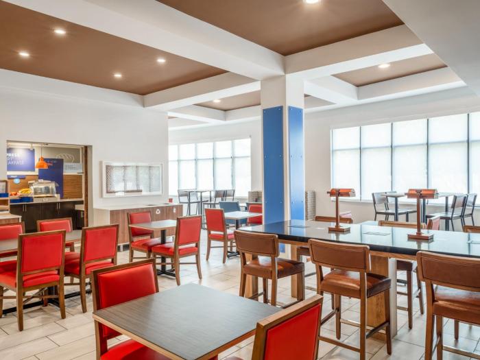 holiday inn express hotel and suites beaumont nw by ihg
