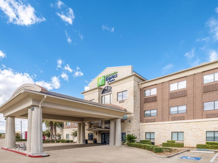 holiday inn express hotel and suites beaumont nw by ihg