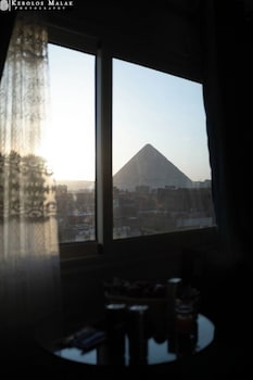 happy day pyramids view