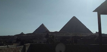 Happy Day Pyramids View,Almansorya Rad,3 star