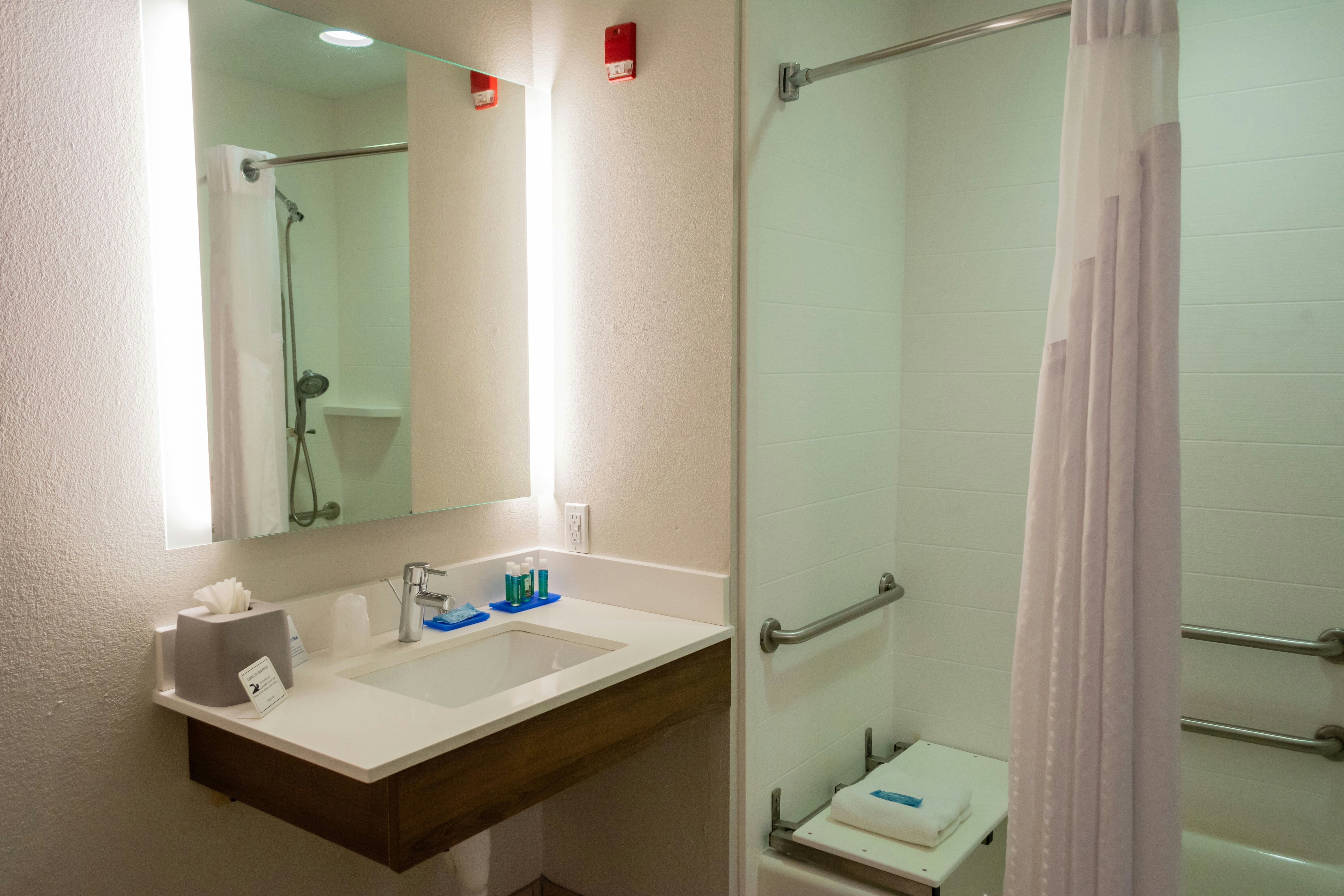 holiday inn express hotel and suites muskogee by ihg