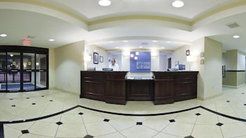 Holiday Inn Express Hotel & Suites Muskogee By Ihg,Muskogee County>>Muskogee,3 star