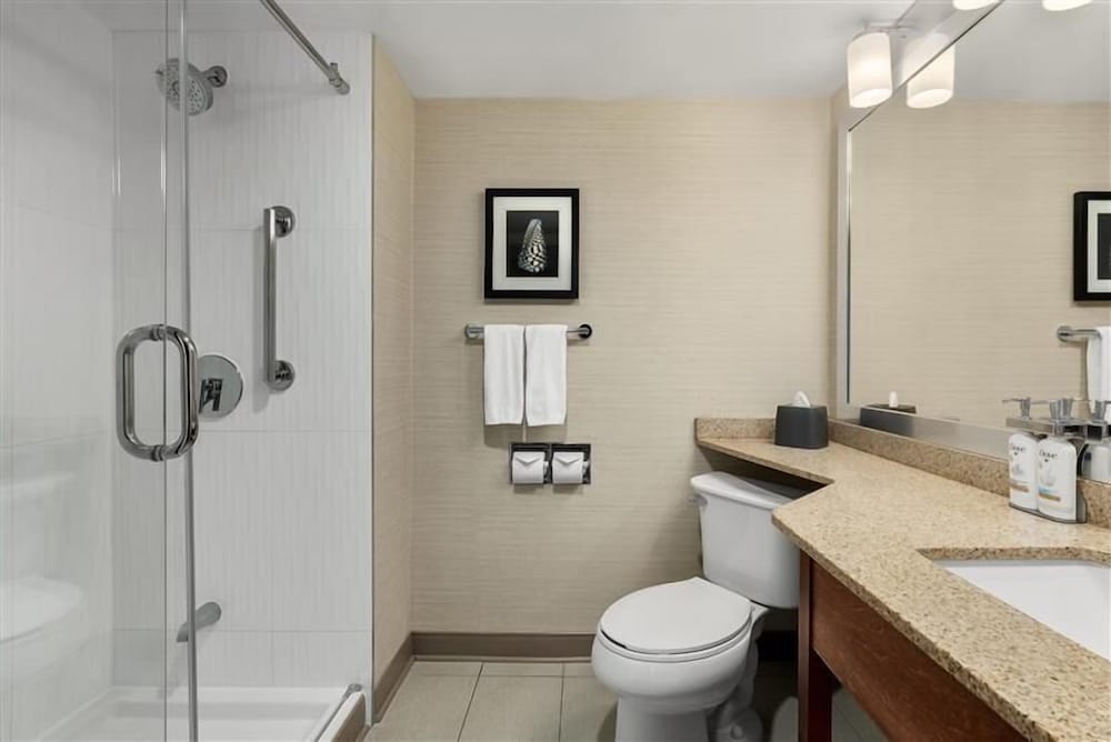 holiday inn oakville centre by ihg