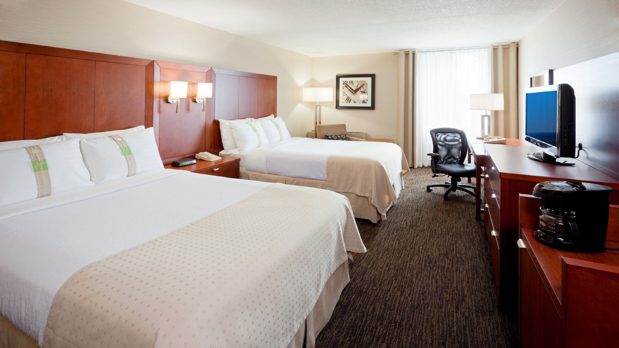 holiday inn oakville centre by ihg