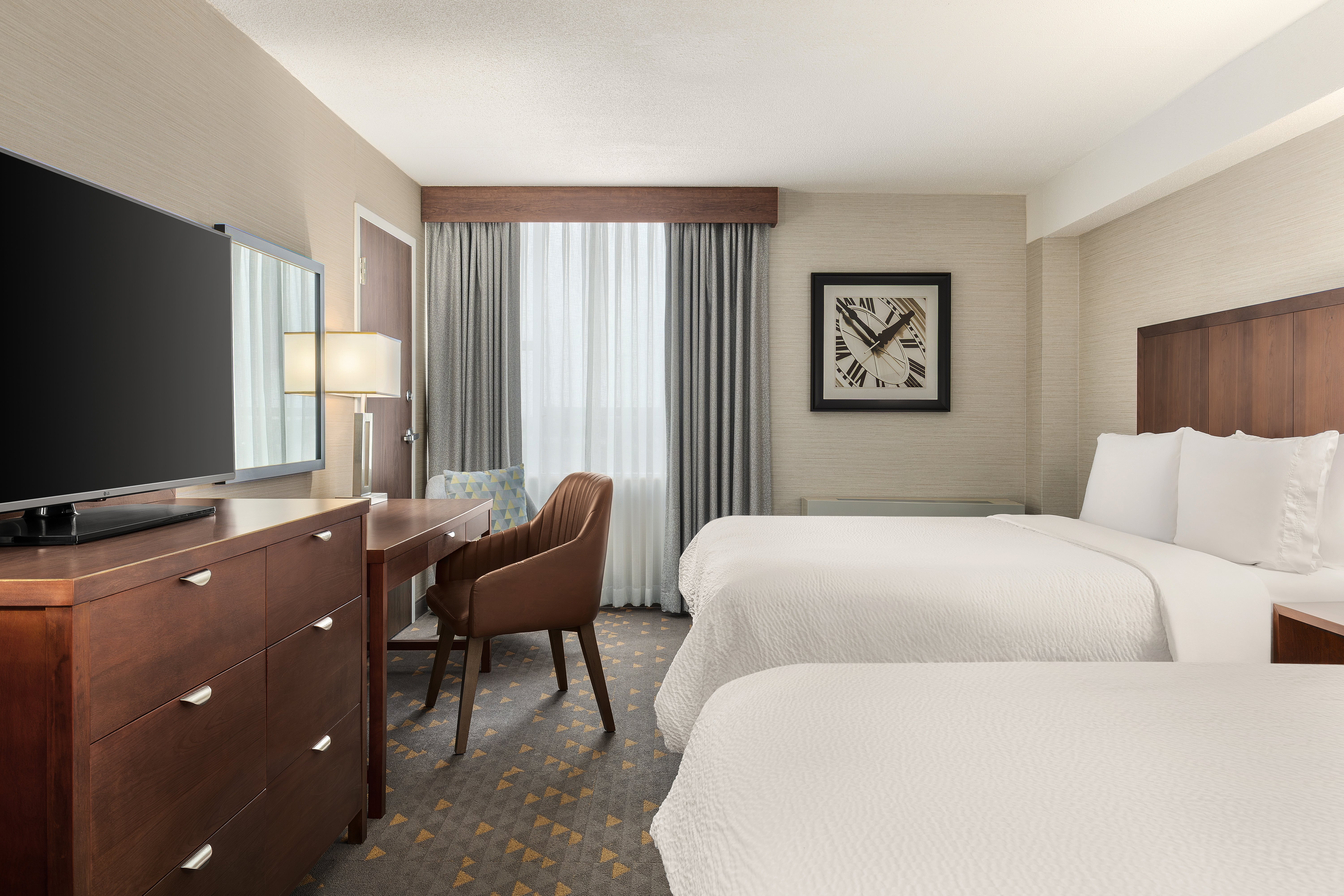 holiday inn oakville centre by ihg