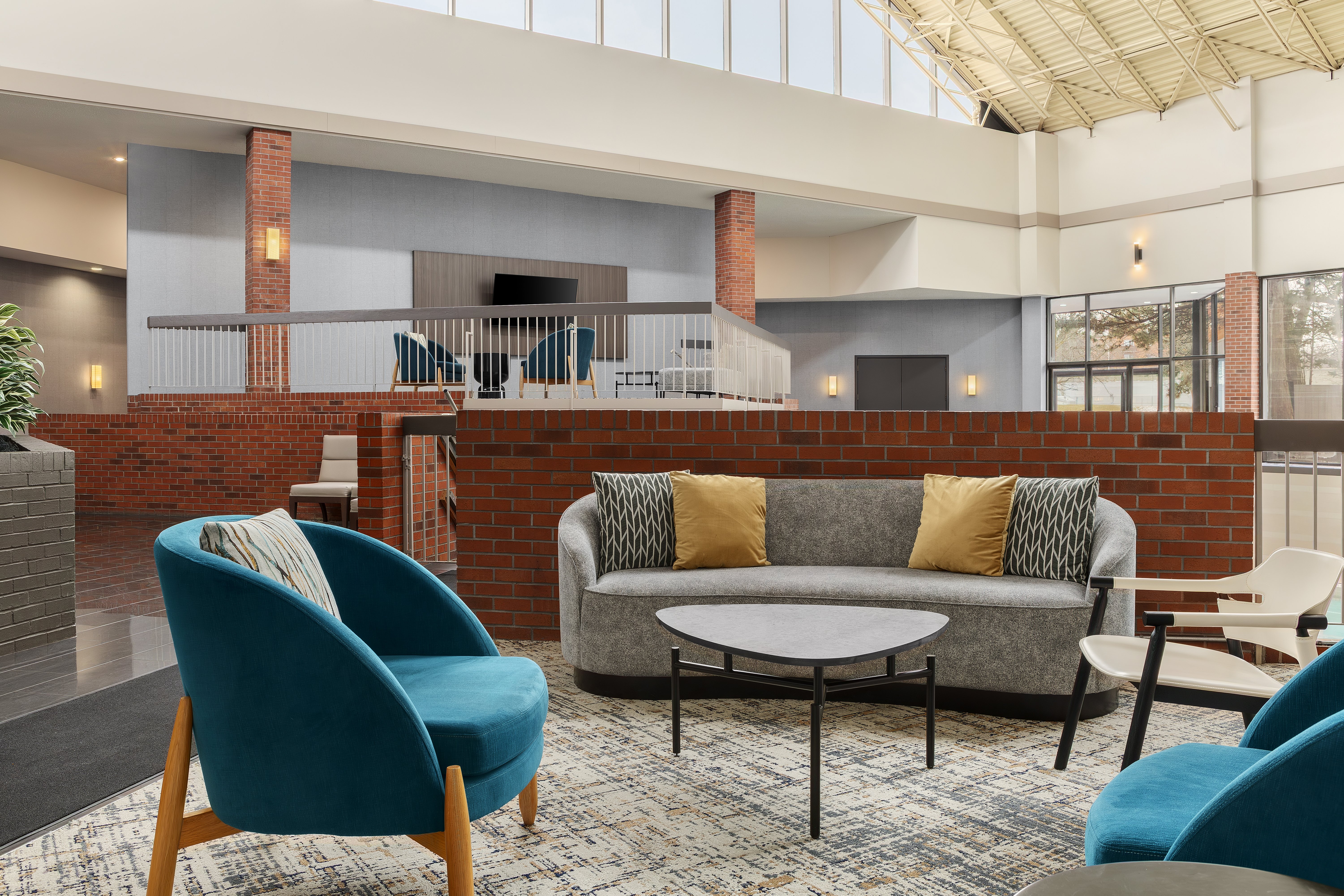 holiday inn oakville centre by ihg