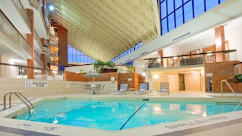Holiday Inn Oakville Centre By Ihg,Oakville>>Hamilton,3 star