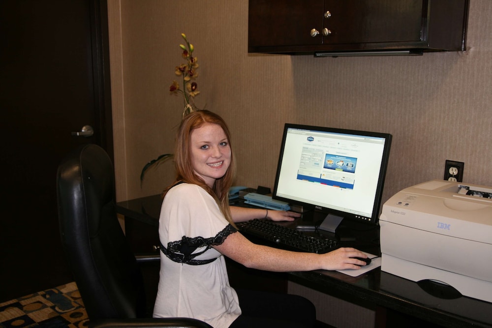 hampton inn olathe