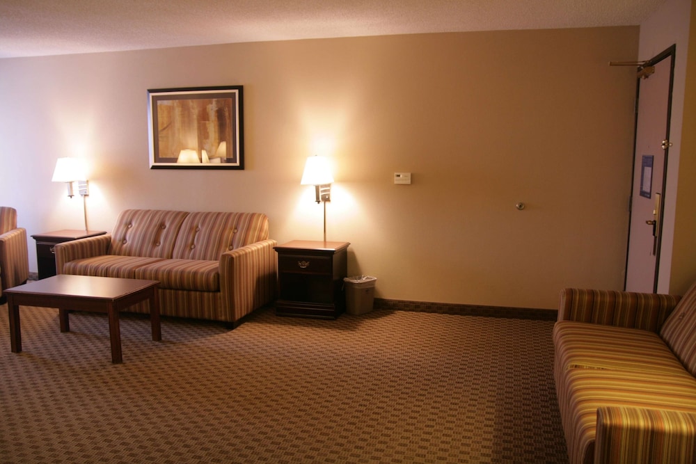 hampton inn olathe
