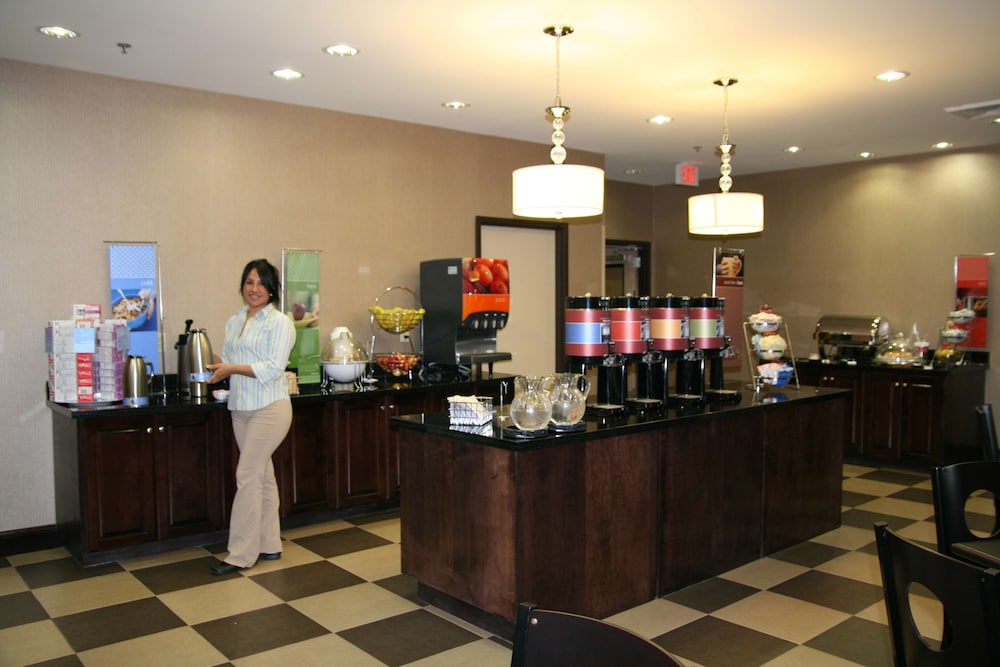 hampton inn olathe