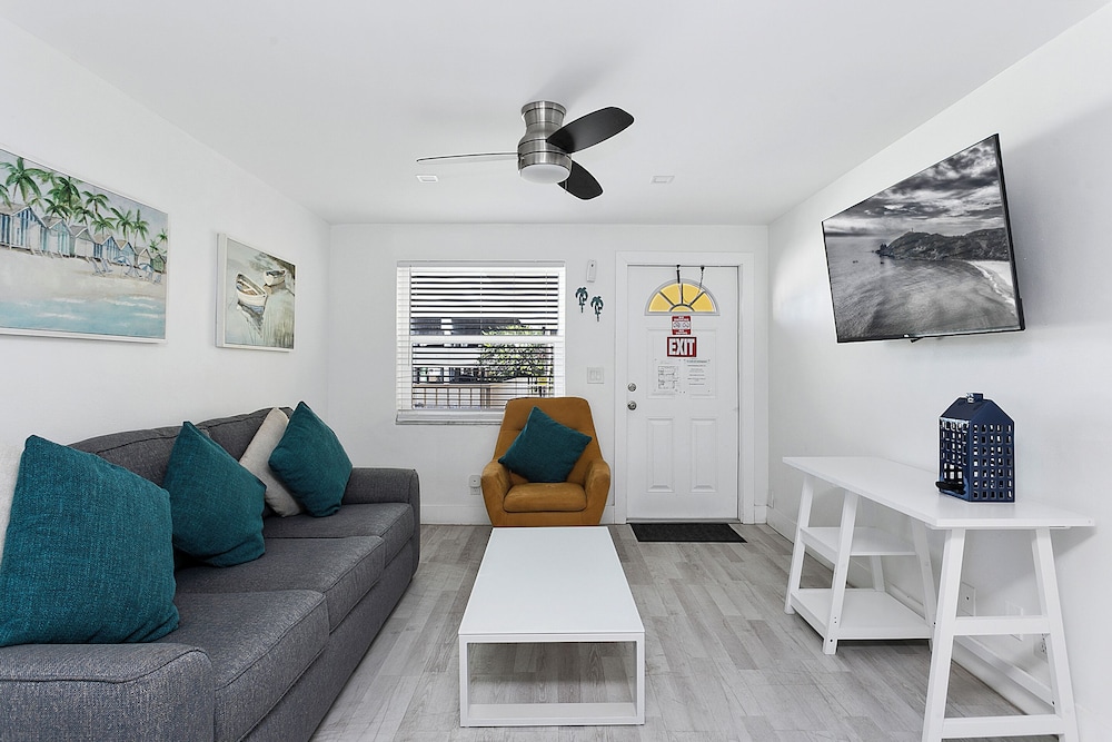 ultra relaxing 2 bed beachandboardwalk apt