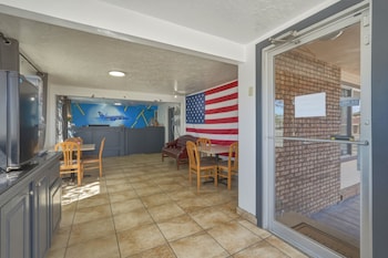 Patriot Stay Motel,,2 star