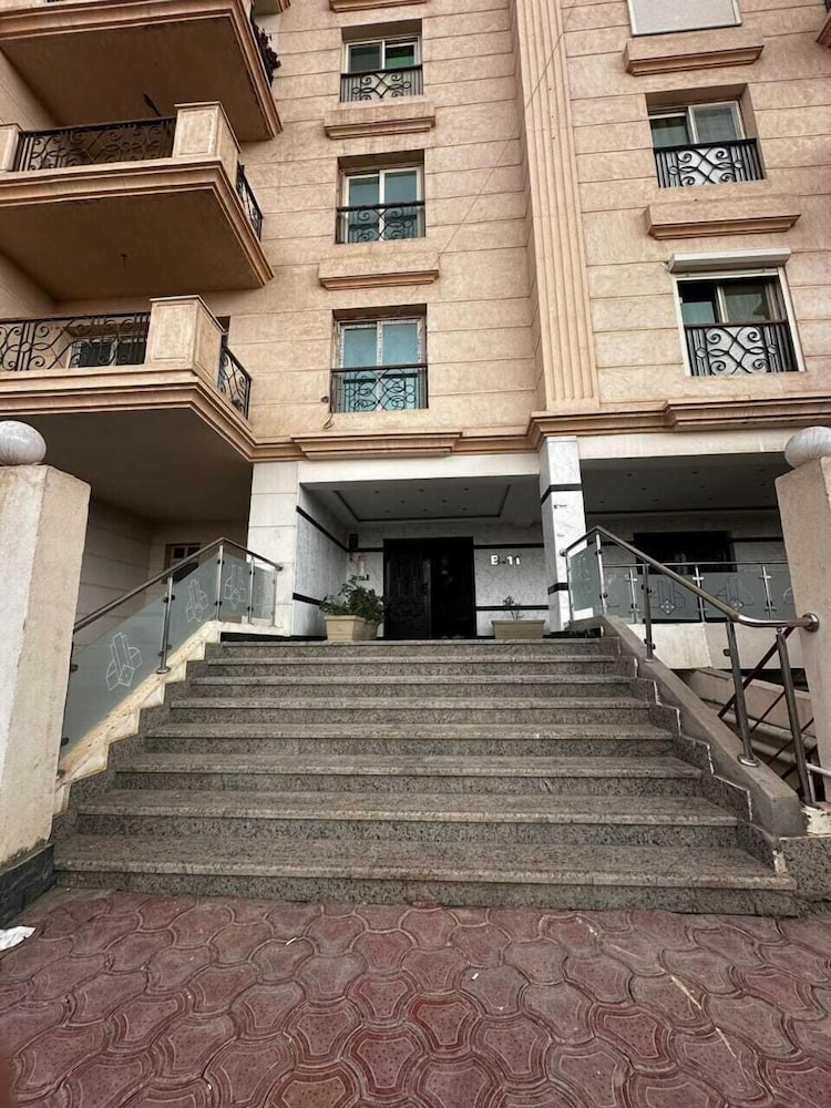 lovely 3 bedroom apartment maadi