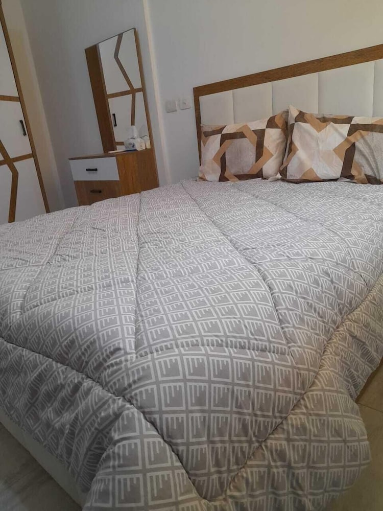 lovely 3 bedroom apartment maadi