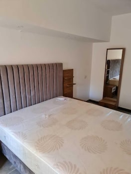 lovely 3 bedroom apartment maadi