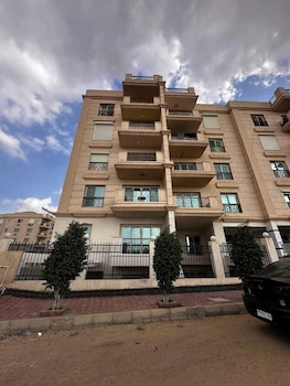 lovely 3 bedroom apartment maadi