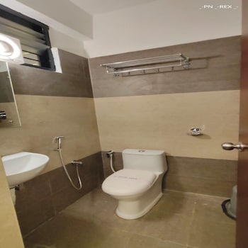 royal luxe business class hotel