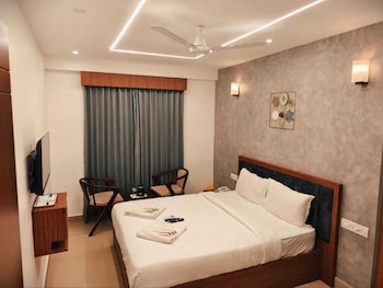 royal luxe business class hotel