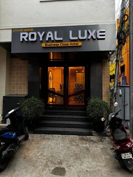 royal luxe business class hotel