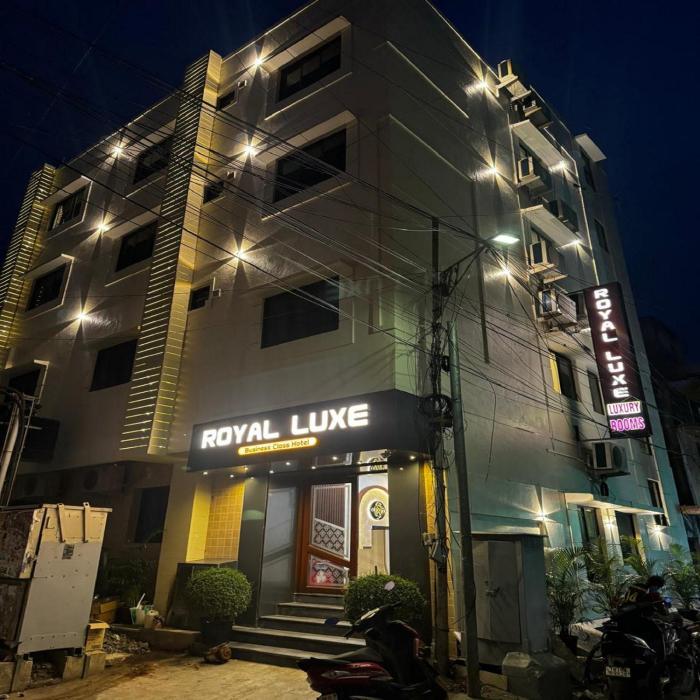 royal luxe business class hotel