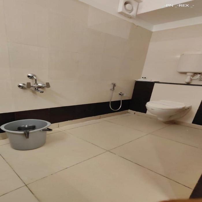 royal luxe business class hotel