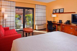 courtyard by marriott orlando airport