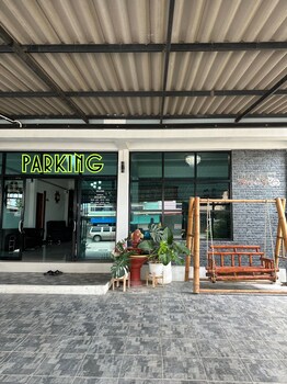 Service Apartment Lampang,,3 star