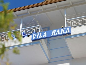Vila Baka,Rruga Hasan Tasini,2 star