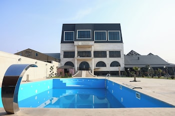ketrin hotel and restaurant