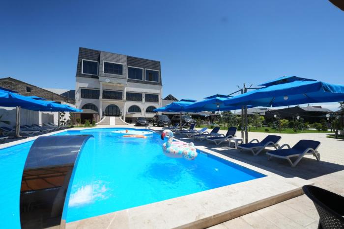 ketrin hotel and restaurant