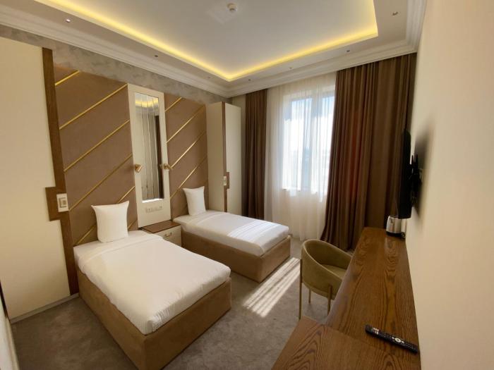 ketrin hotel and restaurant