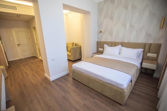 ketrin hotel and restaurant