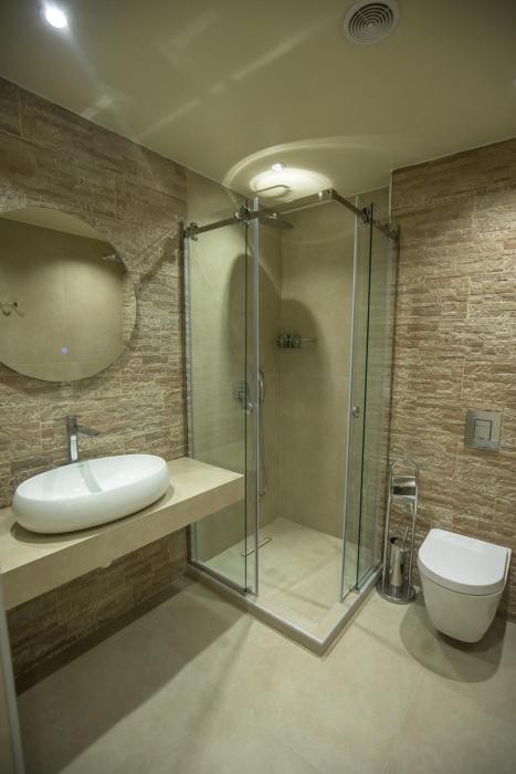 ketrin hotel and restaurant